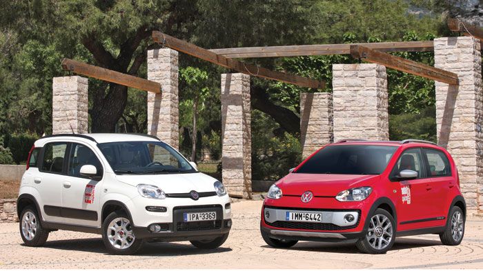 Στην κατηγορία των Crossover τα Fiat Panda Trekking και VW cross up! αποτελούν δύο από τις μικρότερες επιλογές που μπορεί να αποκτήσει κανείς. 